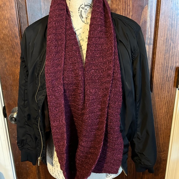 Scarf Set - Picture 6 of 8